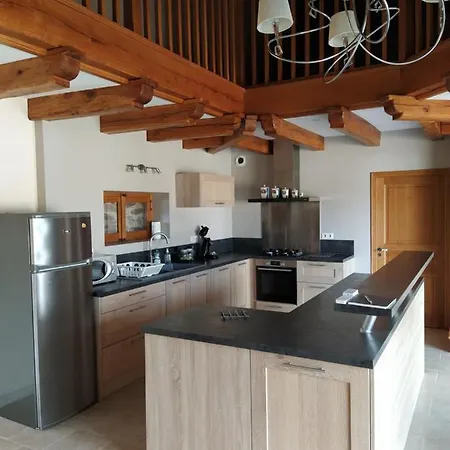 Maison Ceras Holiday home